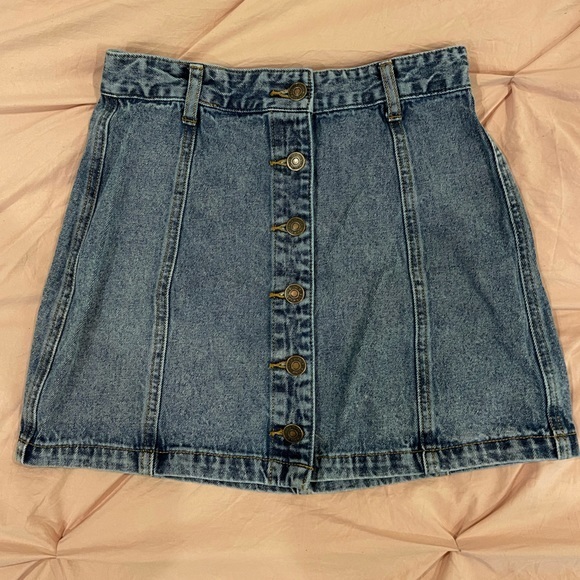 Forever 21 button down Jean skirt size SMALL - Picture 1 of 2